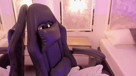 D  online show from 09.30.25