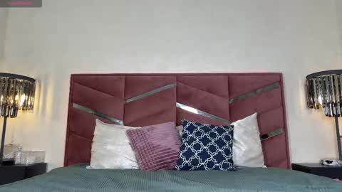 Dorothy Mayfield online show from 09.27.25