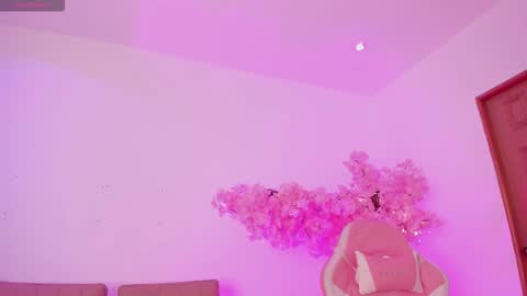 Snapshot of doll_isa_ chatting on 01.15.26 doll_isa_ online show from 01.15.26