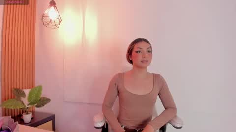 doll_isa_ online show from 04.04.26