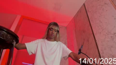 ISA DOLL online show from 01.14.25