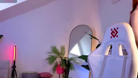 Your doll Lesli online show from 11.21.25