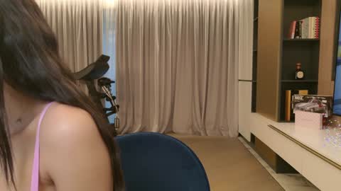 Snapshot of doll_lexi chatting on 02.06.26 Lexi online show from 02.06.26