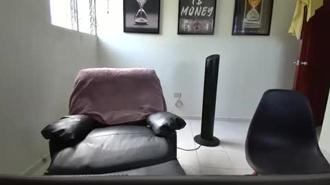 DollarHot30 online show from 04.23.26