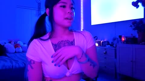 DOLLLFACE online show from 02.19.25