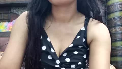 Snapshot of dollmeenu chatting on 09.11.25 dollmeenu online show from 09.11.25