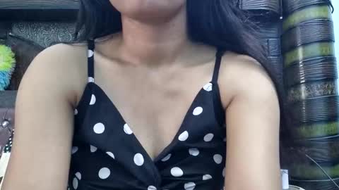 Snapshot of dollmeenu chatting on 09.19.25 dollmeenu online show from 09.19.25