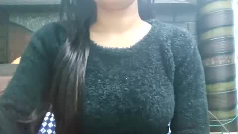 Snapshot of dollmeenu chatting on 10.27.25 dollmeenu online show from 10.27.25