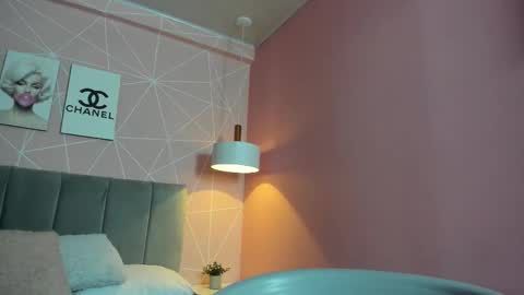 Call me Zoe  online show from 11.05.25