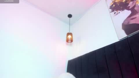 Snapshot of dolly_zoe chatting on 05.15.26 Call me Zoe online show from 05.15.26