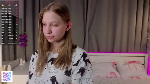 Emilia online show from 10.16.25