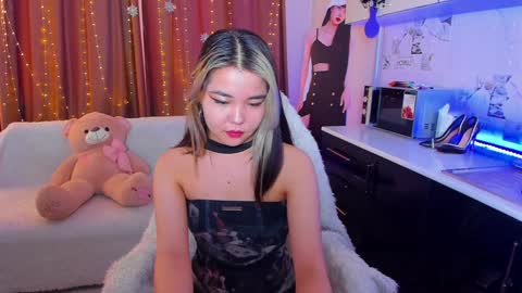 Dollya online show from 01.24.25