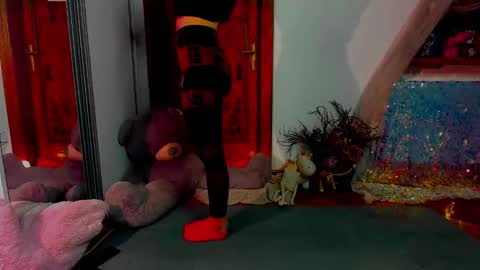 Dolores Sage online show from 04.29.26