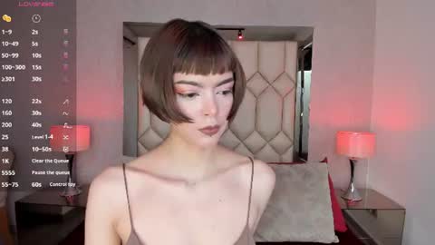 Snapshot of dolyconor chatting on 06.24.26 Dolly online show from 06.24.26