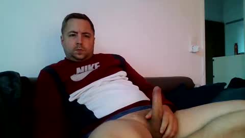 Snapshot of dombio_12 chatting on 09.23.25 dombio_12 online show from 09.23.25