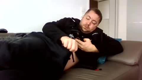 Snapshot of dombio_12 chatting on 12.05.25 dombio_12 online show from 12.05.25