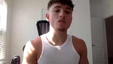 Snapshot of domd3 chatting on 10.12.25 Dom online show from 10.12.25