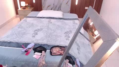 domenica online show from 10.23.25