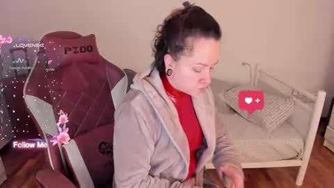 Snapshot of domina_deivis chatting on 01.06.26 I WILL BE BACK ON WEDNESDAY DECEMBER 4 0100AM COLOMBIA TIME online show from 01.06.26