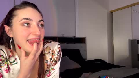 Snapshot of dominadoxy chatting on 02.01.25 Doxy online show from 02.01.25