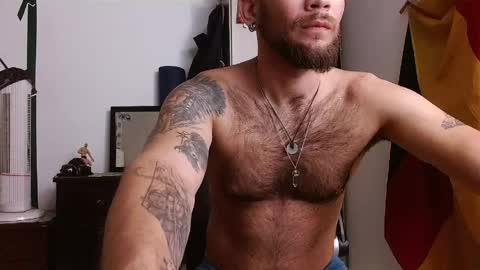Logan - INDEPENDET MODEL online show from 04.07.26