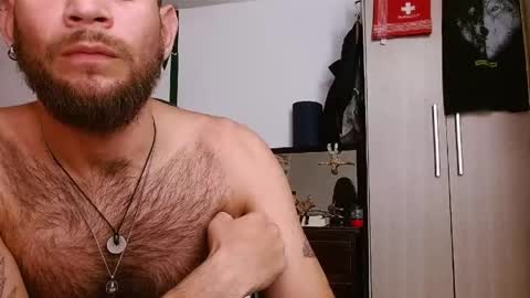 Logan - INDEPENDET MODEL online show from 06.08.26