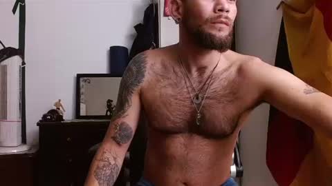 Logan - INDEPENDET MODEL online show from 06.11.26