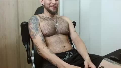 Logan - INDEPENDET MODEL online show from 07.01.26