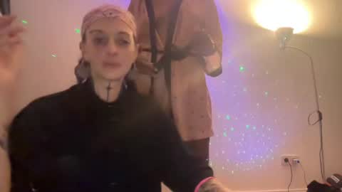 Snapshot of dominascorpia chatting on 06.19.26 dominascorpia online show from 06.19.26