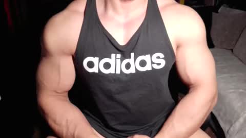 Snapshot of dominatemuscle chatting on 04.03.26 Kevin online show from 04.03.26