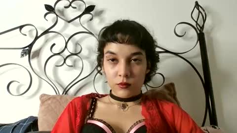 Snapshot of dominatrixkimmy chatting on 11.14.25 dominatrixkimmy online show from 11.14.25