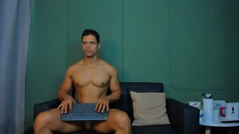 Dominc berry online show from 06.20.26