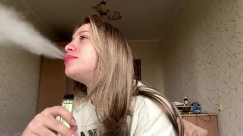 Mia online show from 05.12.26