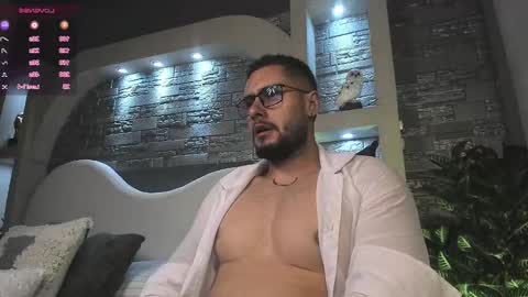 Snapshot of dominic_de_luca chatting on 11.09.25 dominic de luca online show from 11.09.25