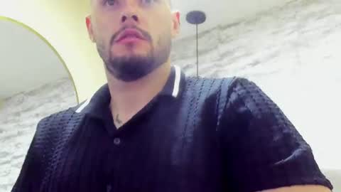 Snapshot of dominic_de_luca chatting on 06.20.26 dominic de luca online show from 06.20.26