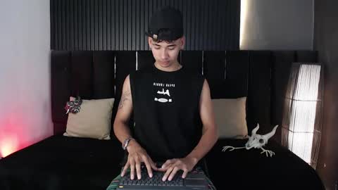 Dominic online show from 10.14.25