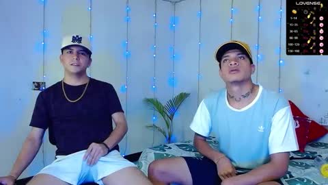 Snapshot of dominic_hanks chatting on 12.28.24 DOMINIC AND ANDREW online show from 12.28.24