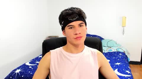 Snapshot of dominic_radccliffe chatting on 11.02.25 Your real love online show from 11.02.25