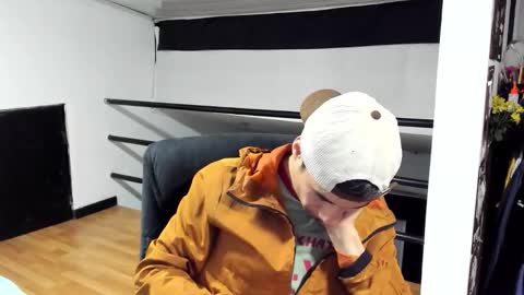 Snapshot of dominic_radccliffe chatting on 11.05.25 Your real love online show from 11.05.25