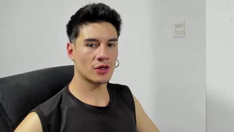 Snapshot of dominic_radccliffe chatting on 03.25.26 Your real love online show from 03.25.26