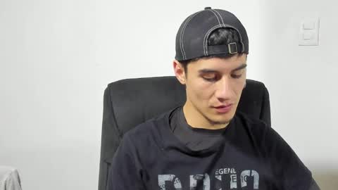 Snapshot of dominic_radccliffe chatting on 04.17.26 Your real love online show from 04.17.26