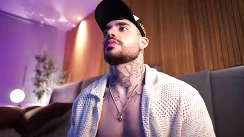 Dominic Sullivan online show from 03.03.25