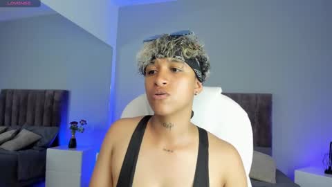 Snapshot of dominick_joness chatting on 01.18.25 Dominick online show from 01.18.25