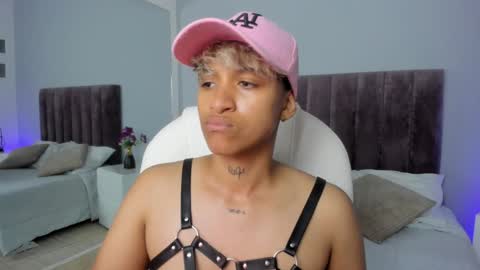 Snapshot of dominick_joness chatting on 02.08.25 Dominick online show from 02.08.25