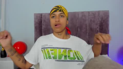 Snapshot of dominick_joness chatting on 02.16.25 Dominick online show from 02.16.25