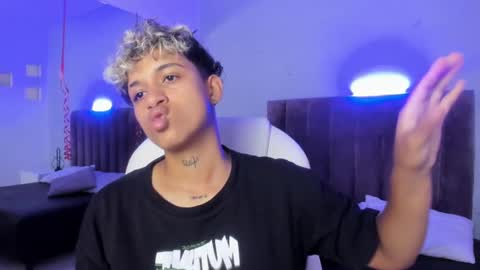 Snapshot of dominick_joness chatting on 02.19.25 Dominick online show from 02.19.25