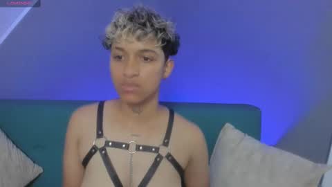 Snapshot of dominick_joness chatting on 03.01.25 Dominick online show from 03.01.25