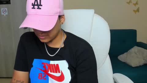 Snapshot of dominick_joness chatting on 09.17.25 Dominick online show from 09.17.25