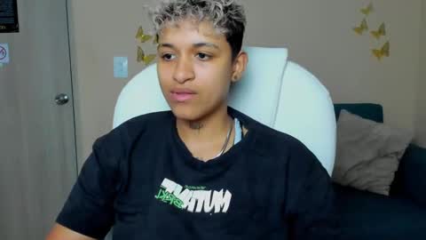 Snapshot of dominick_joness chatting on 09.18.25 Dominick online show from 09.18.25