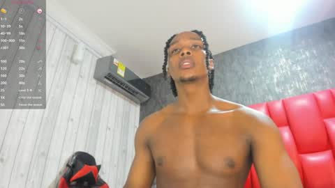 Snapshot of dominicsccott chatting on 06.22.26 Dominicscott online show from 06.22.26
